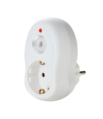 Pistikupesa hämaraanduriga