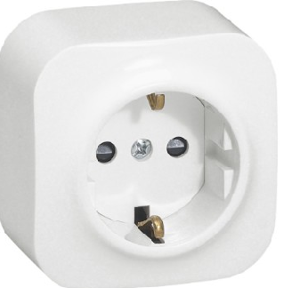 Pistikupesa m-ga pinnapealne valge