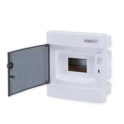 Kilpi 8 syvä. Valkoinen.