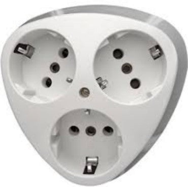 Pistikupesa 3-ne pp valge