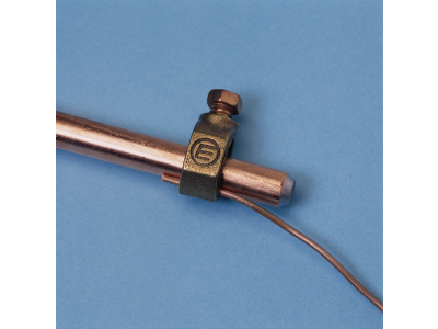 Maandusvarraste ühendusklemm C58 12,5–15 mm