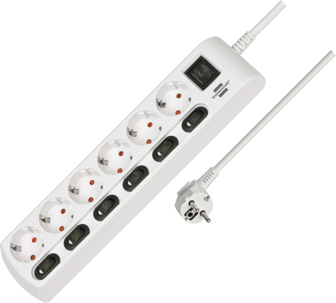 Pikendusjuhe 6 pesaga lülitiga 2 m H05VV-F 3G1,5 mm² IP20 valge