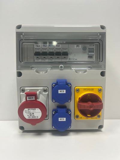 Vooluvõtukeskus 1x16A 5p, 2x230V, pealüliti, kaitseautomaadid ja rikkevool IP44, 280x230, SCAME