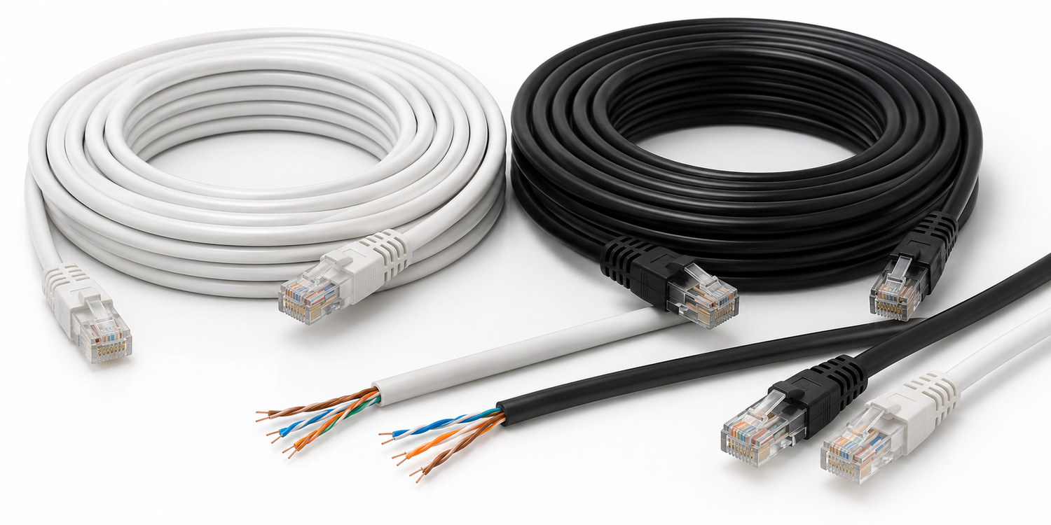 Valged ja mustad CAT võrgukaablid ning RJ45 otsadega patch-kaablid