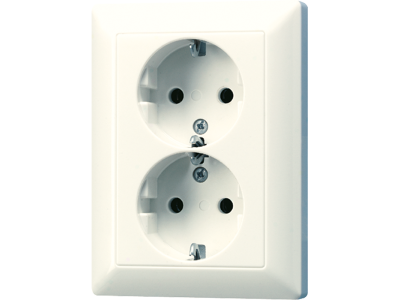 Pistikupesa 2-ne süv Valge