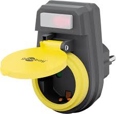 Adapter lülitiga pesasse kaanega kollane/must 16A IP44