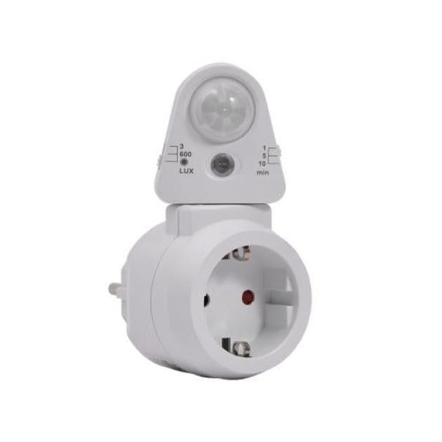 Pistikupesa liikumisanduriga valge 16A