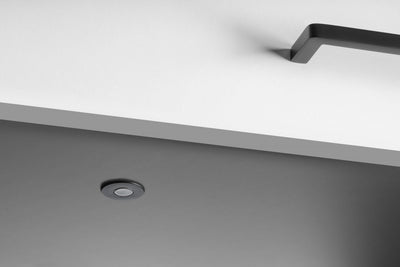 Puutedimmer 24W 2A must