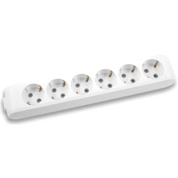 Pistikupesa m-ga 5-ne pinnapealne riputuskonksuga valge 1,5m