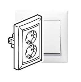 Valena pistikupesa 2x valge