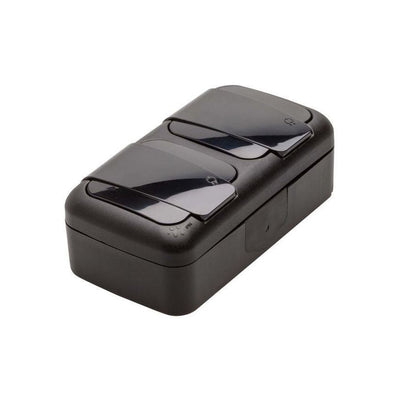 Pistikupesa 2x pinnapealne IP54, must