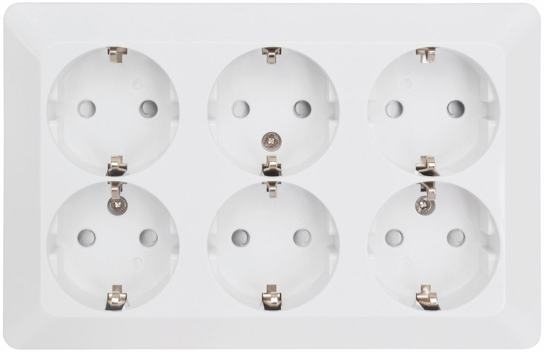 Pistikupesa maandusega 6-ne, pinnapealne, kandiline valge