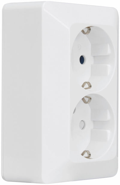 Pistikupesa maandusega 2-ne pinnapealne, valge