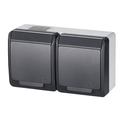 Pistikupesa 2-ne pinnapealne IP44 must/hall
