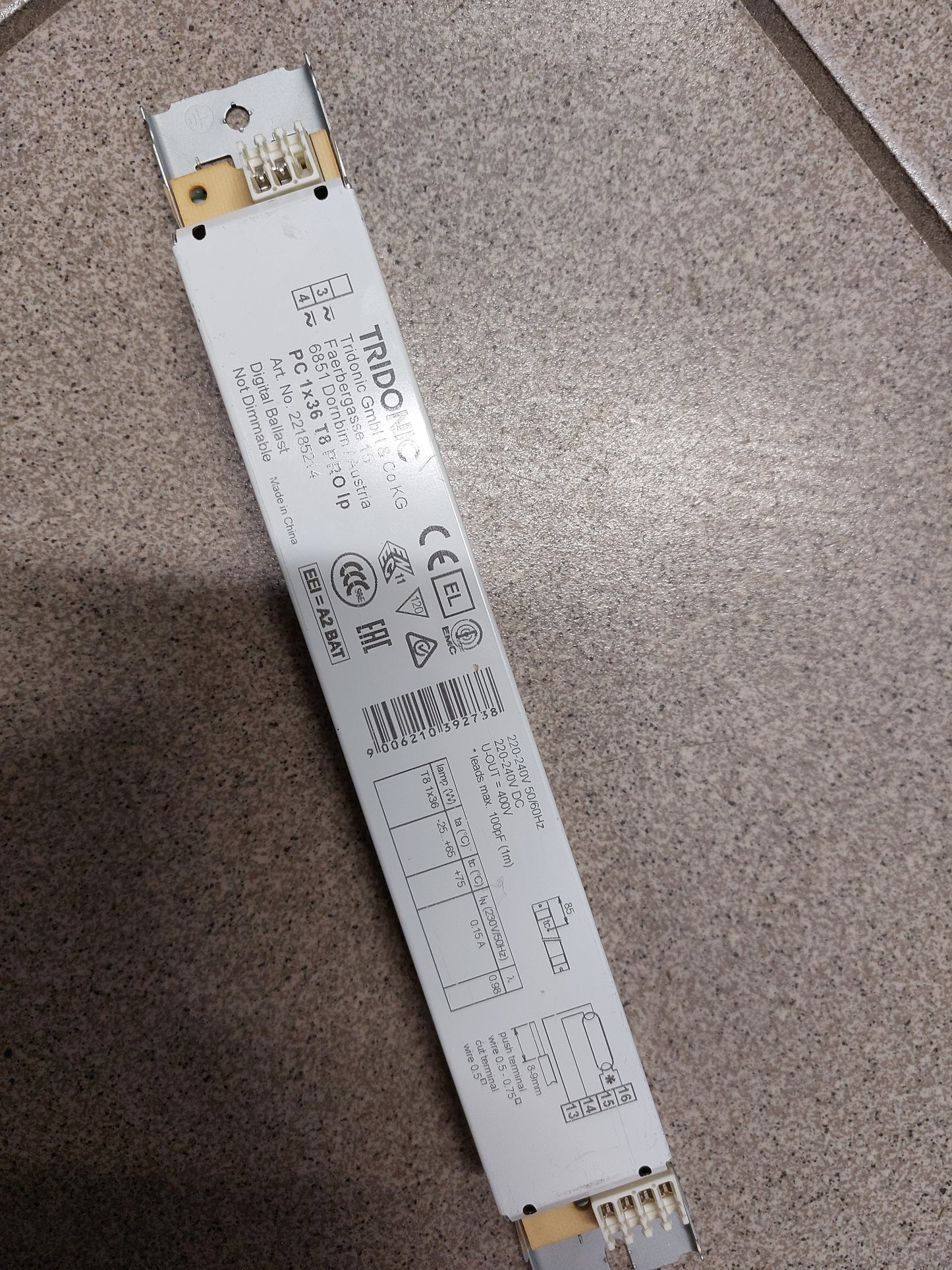 Toiteplokk 1x36 T8 220-240V 0,15A