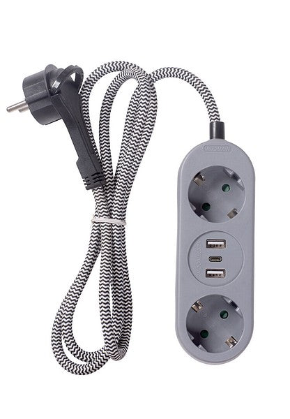 Pikendusjuhe 1,5m 2pesa+3xUSB IP20 hall